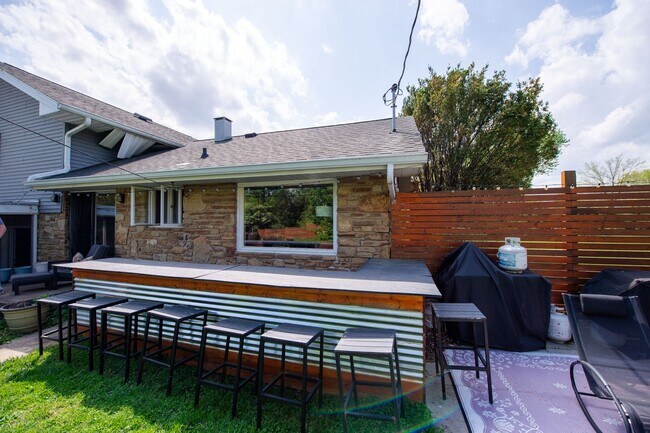 Foto del edificio - Short Term Rental Family Home