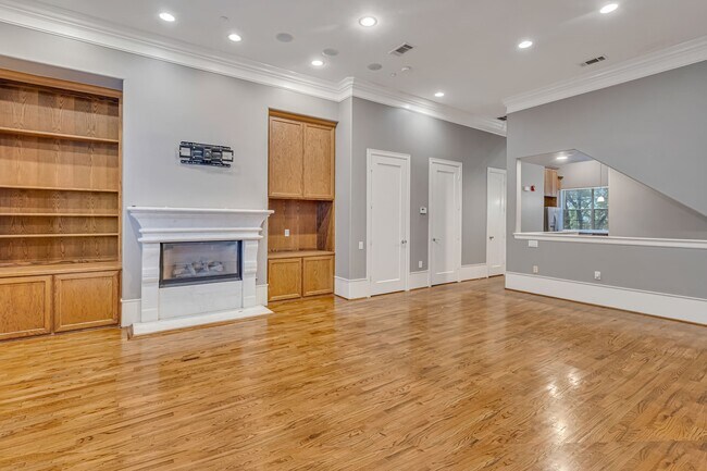 Foto del edificio - 1215 Rosedale St