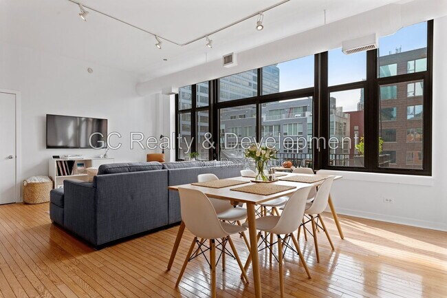 Foto del edificio - 333 W Hubbard St