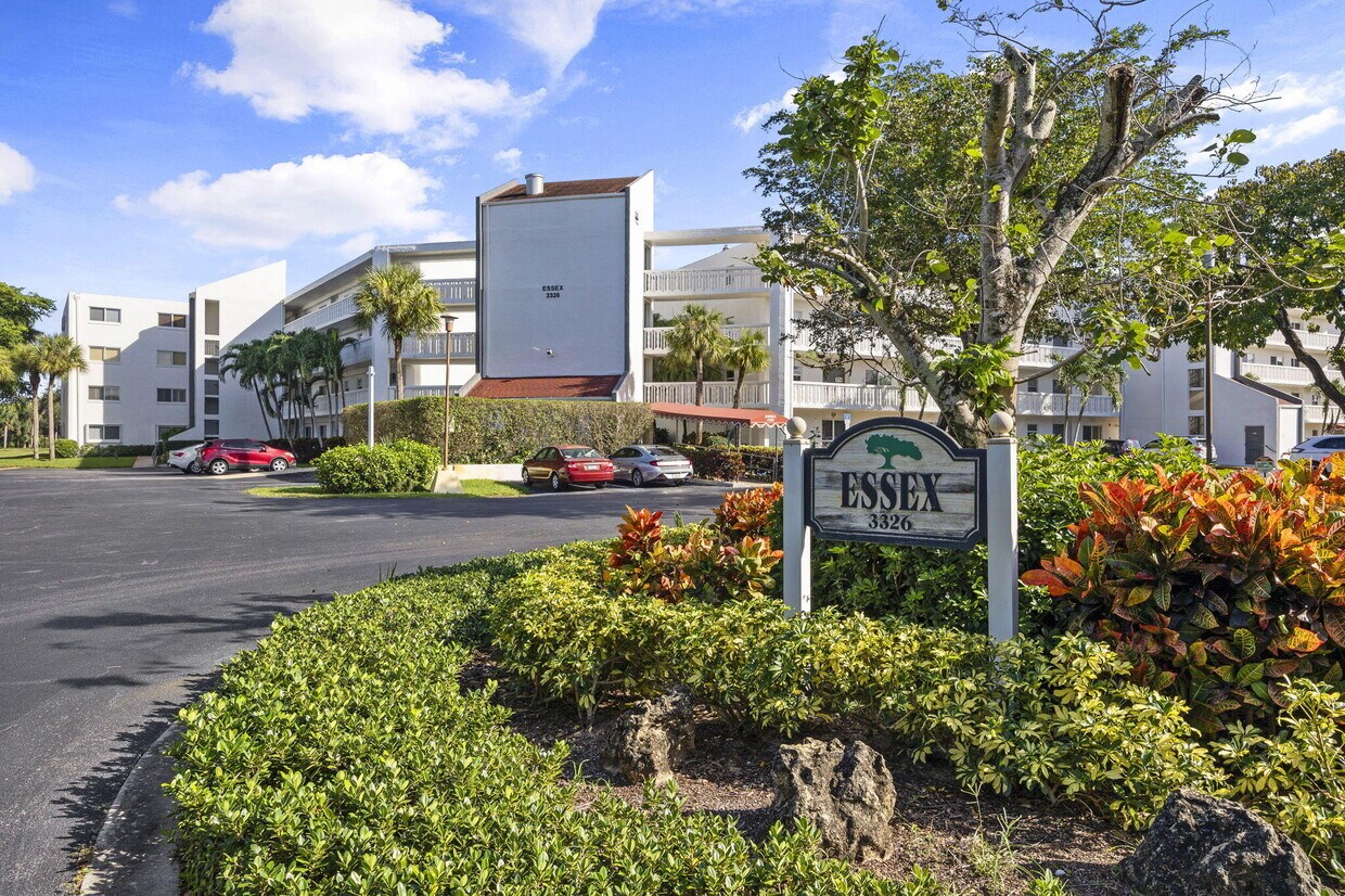 3326 Arcara Way Unit 203, Lake Worth Beach, FL 33467 Condo for Rent