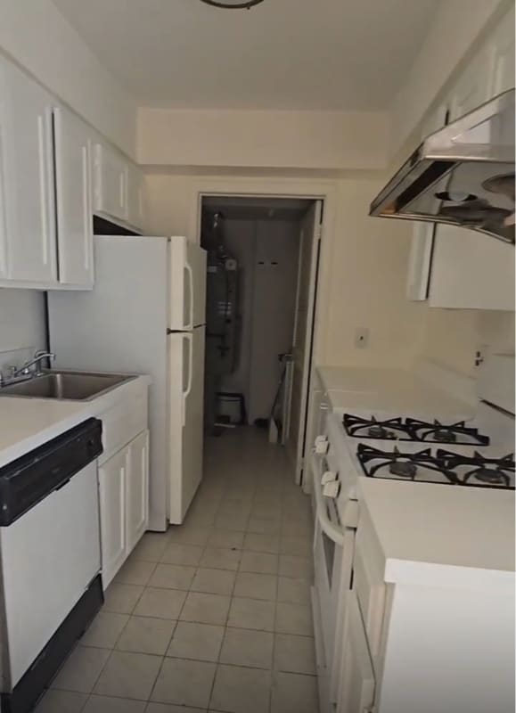 Primary Photo - 401 Maryland Ave