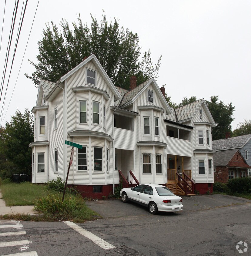 222226 State St, Northampton, MA 01060 Apartments in Northampton, MA
