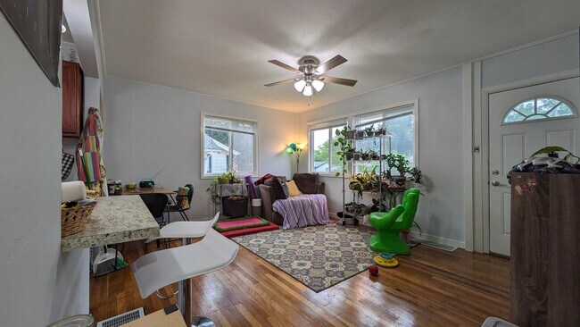 Foto del edificio - 1418 Summit Ave