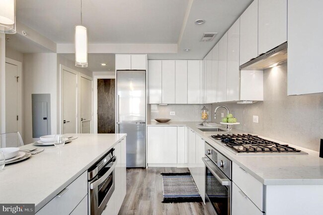 Foto del edificio - 1311 13th St NW