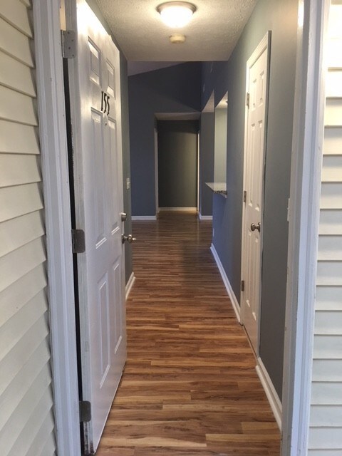Foto del edificio - 155 N Timber Dr