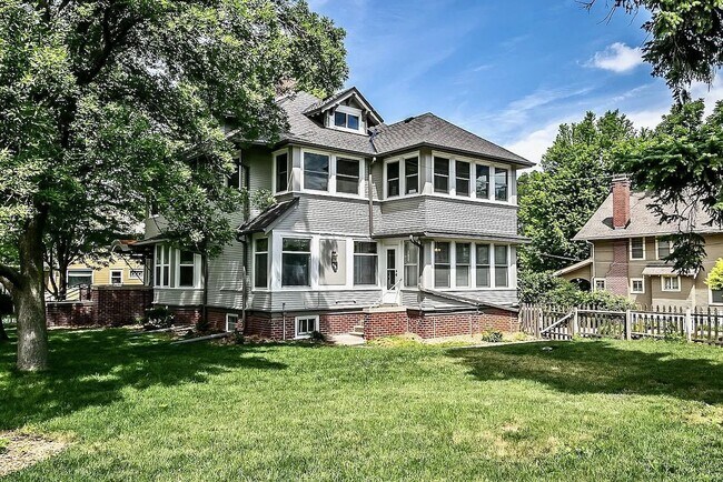 Foto del edificio - 4124 Davenport St
