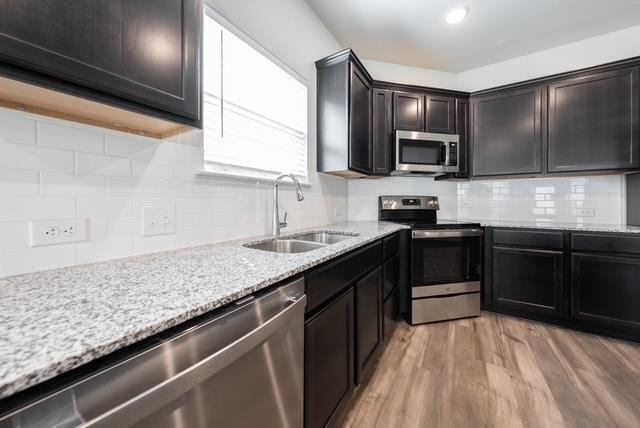 Building Photo - 738 Friar Tuck Dr