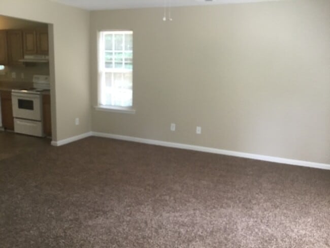 Building Photo - 1606 Allenbrook Dr