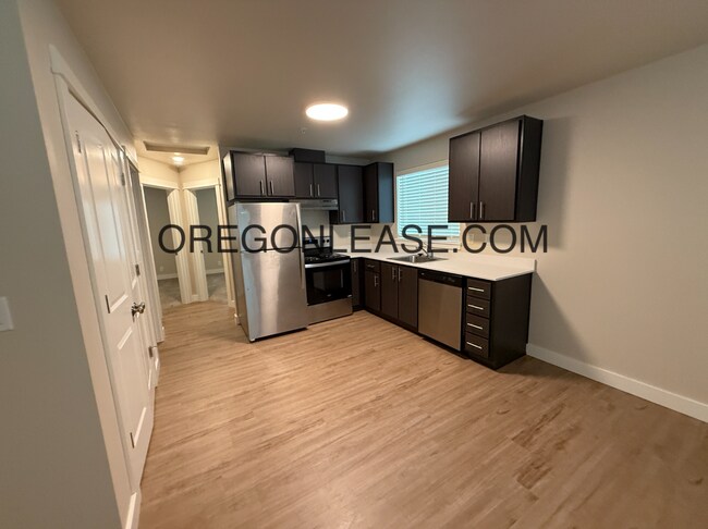 Foto del edificio - Newer 2-Bedroom Apartment located off Jasper Rd in South Springfield