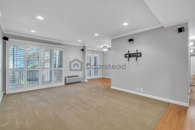 Foto del edificio - 175 Sierra Dr