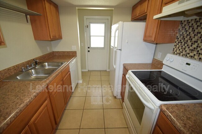 Foto del edificio - 2237 Bordeau Ct