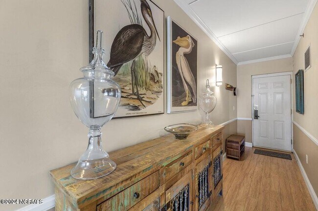 Building Photo - 106 N Water St