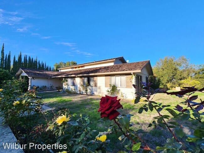 Building Photo - 6 br, 3.5 bath House - 98 Mesa Ct
