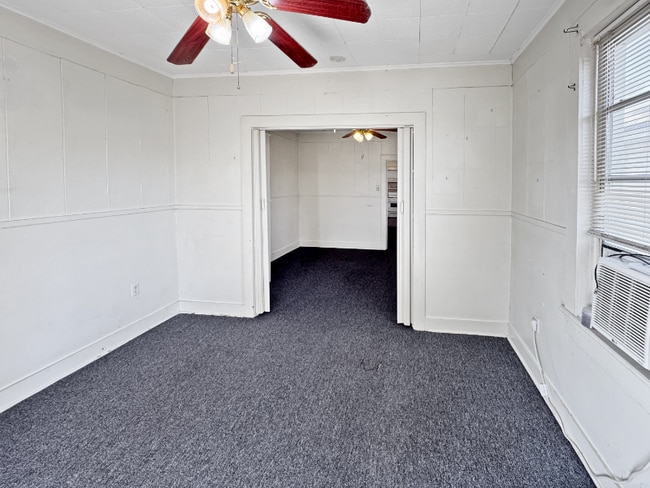 Foto del edificio - 661 Victory Dr