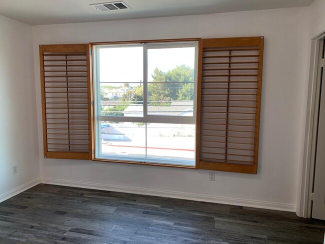 Foto del edificio - 14854 Nordhoff St