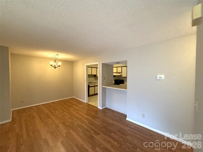 Building Photo - 1001 Churchill Downs Ct