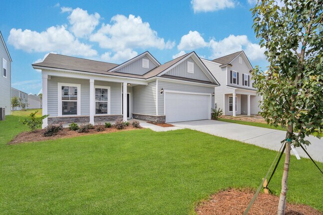 Building Photo - 82 Hillcrest Way