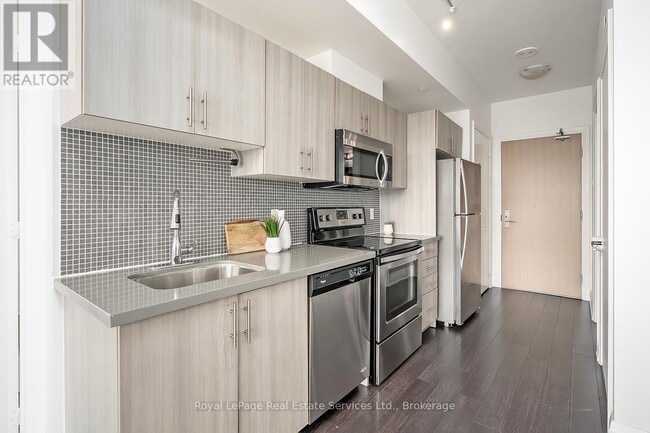 Building Photo - 16 McAdam Ave
