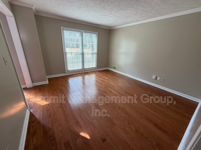 Foto del edificio - 1611 Ellington Rd SE