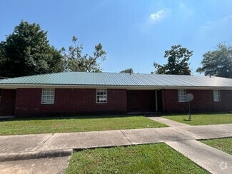 Building Photo - 200 E K St