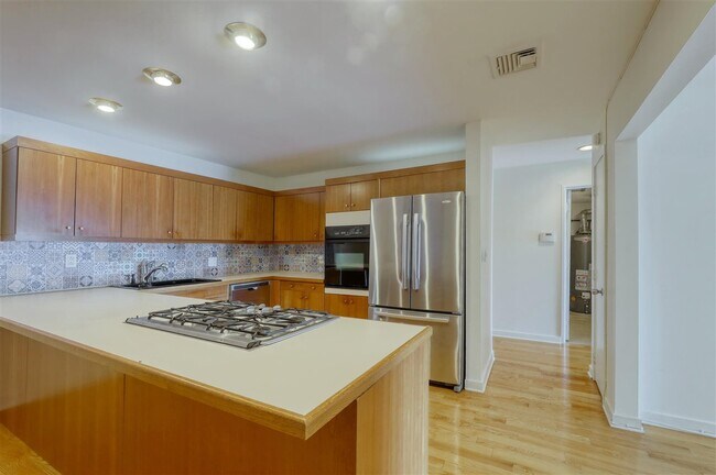 Building Photo - 11C Riverview Cir