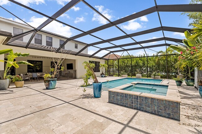 Building Photo - ** AVE MARIA ** 6 BED + DEN / 5.5 BATH ** ...