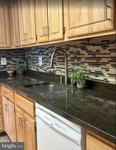 Photo - 6300 Stevenson Avenue Unit 214