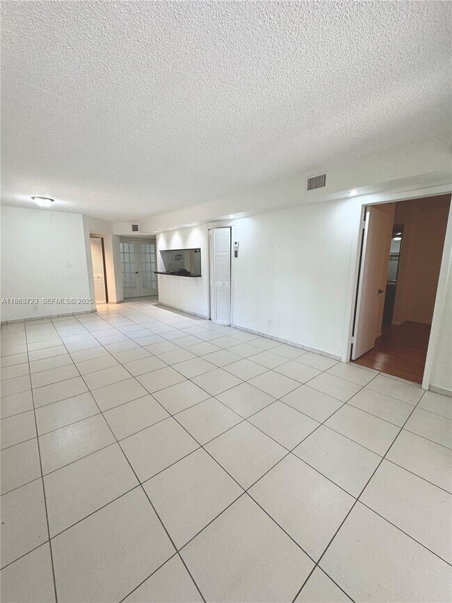 Foto del edificio - 9500 SW 140th Ct