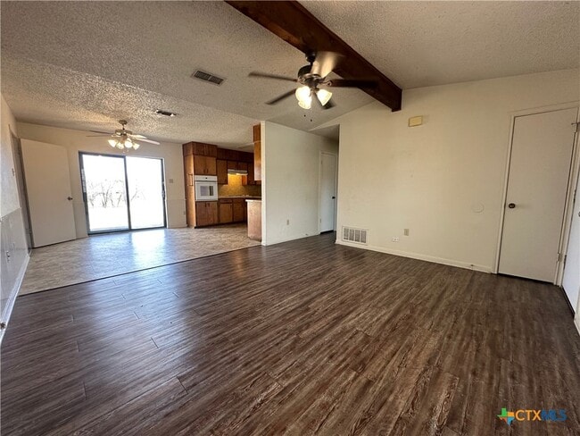 Foto del edificio - 2905 Persimmon Dr