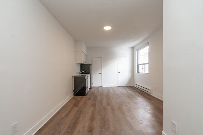 Building Photo - 28 Maynard Ave