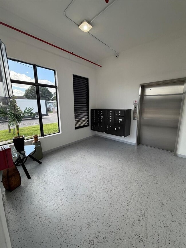 Foto del edificio - 853 E 24th St