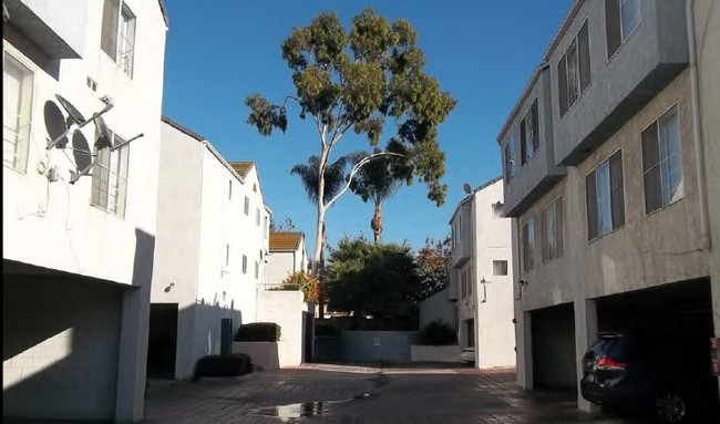 Building Photo - Richfield Terrace