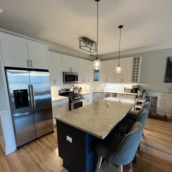 Foto principal - 1216 W Winnemac Ave