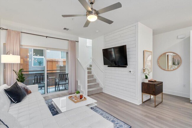Foto del edificio - 2827 Manor Rd