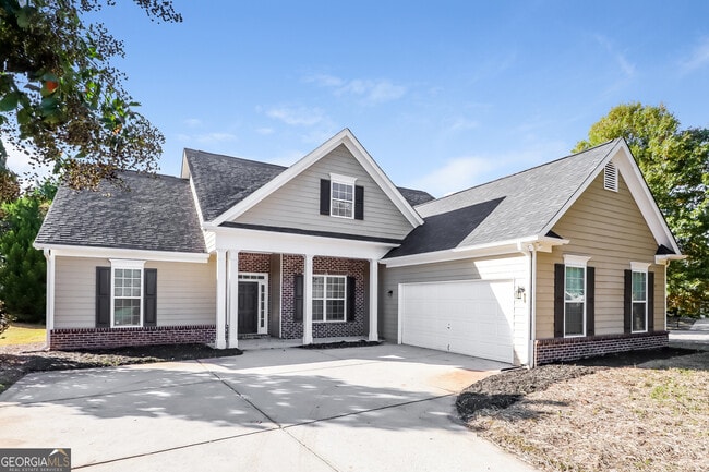 Building Photo - 332 Southgate Dr