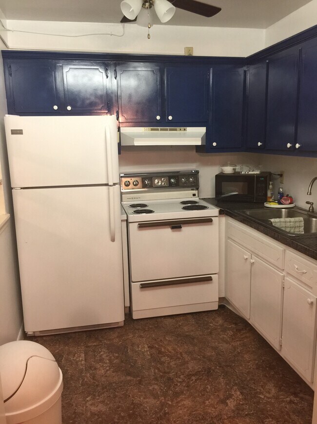 2301-2365 Willis Miller Drive, Hudson, Wisconsin, Wisconsin - 2960 Lake Osborne Dr