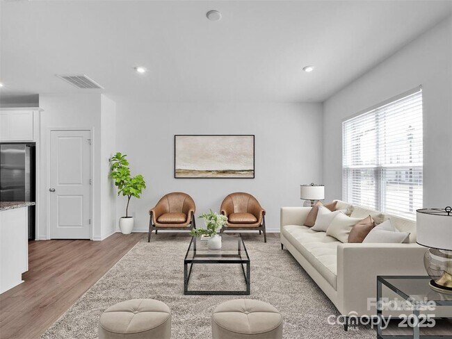 Foto del edificio - 1834 Teachers House Rd NW