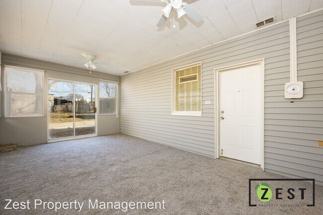 Building Photo - 2 br, 1 bath House - 28610 Grayling
