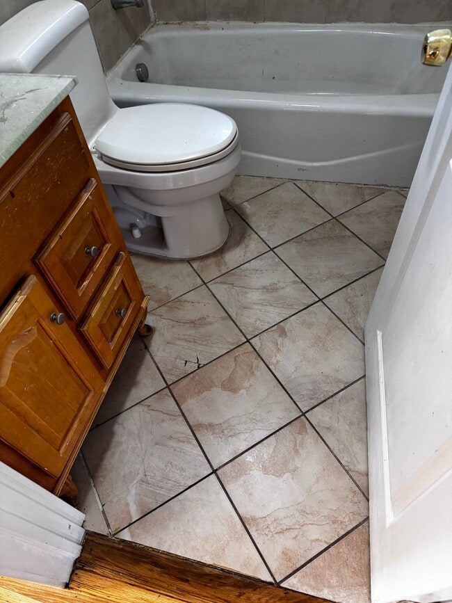 Building Photo - 52 Intervale St