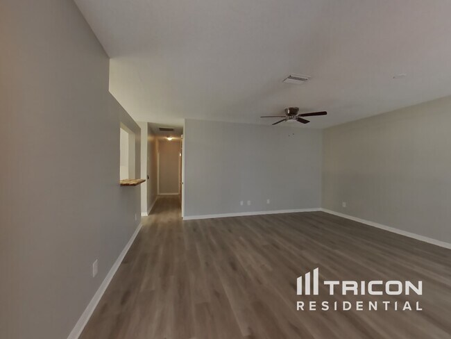Foto del edificio - 5020 Anclote River St