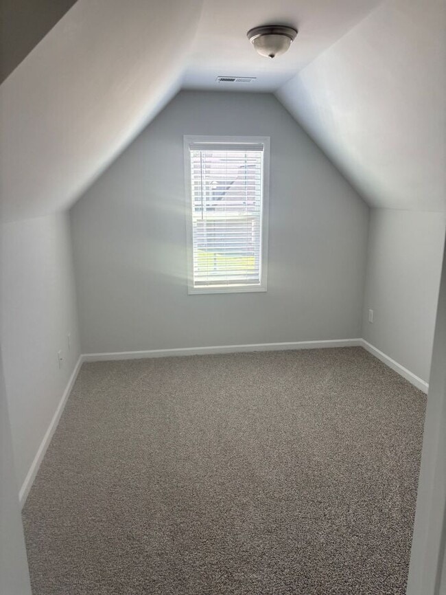Foto del edificio - 3 Bedrooms 2.5 baths Ranch