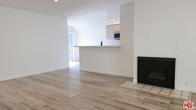 Foto del edificio - 1650 S Bentley Ave