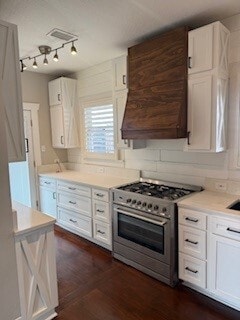 Building Photo - 305 Enid St