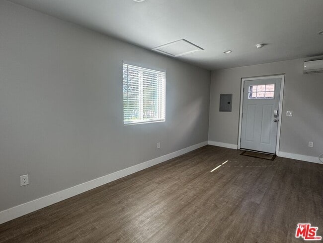 Building Photo - 5460 Burnet Ave