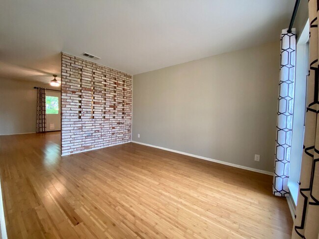 Foto del edificio - Colonies North Home with 3 BD | 2 BA Available JULY 2026!!