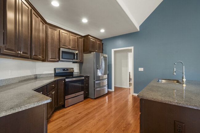 Foto del edificio - 307 Farmhouse Trail