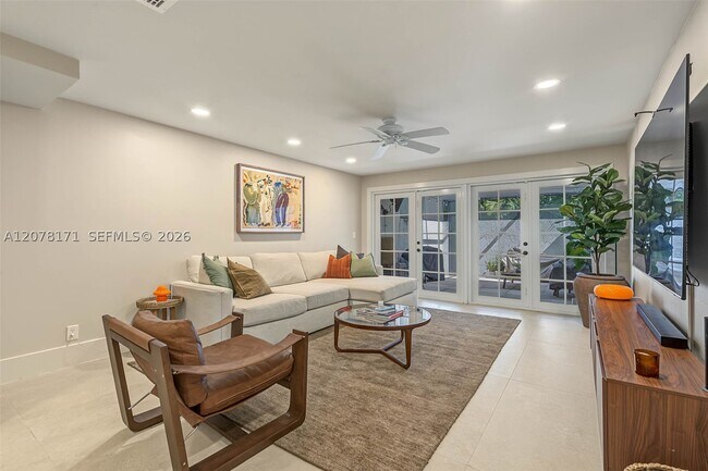Foto del edificio - 825 SE 2nd St