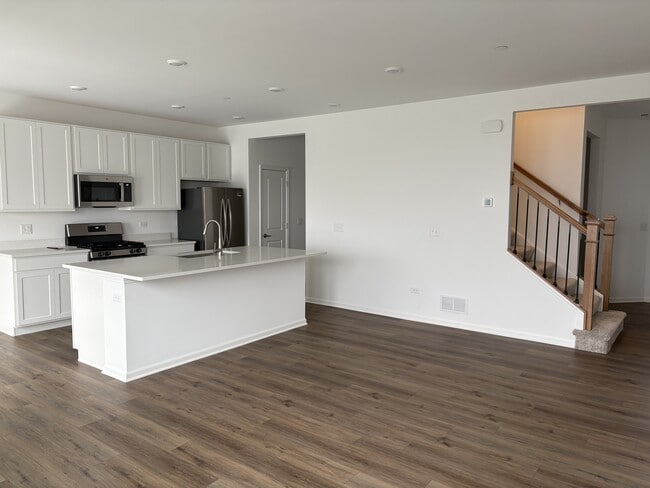 Building Photo - 4244 Meadowridge Rd