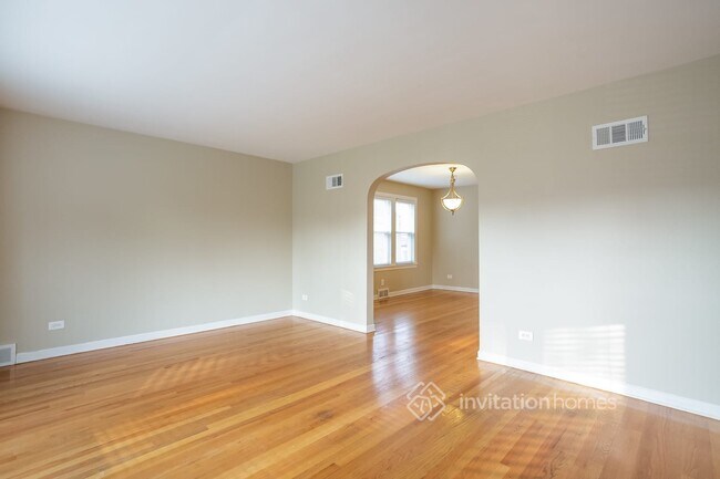 Foto del edificio - 1928 N Newcastle Ave