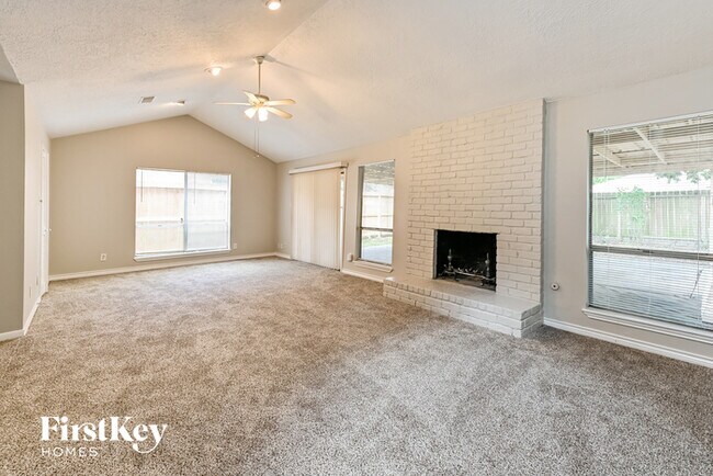 Building Photo - 23522 Earlmist Dr
